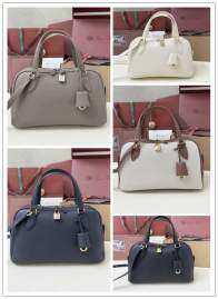 Picture of Loro Piana Handbags _SKUfw214917024fw